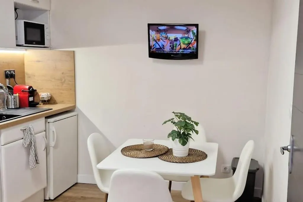Lourde Center Apartment 3 Bed With Parking Lourdes